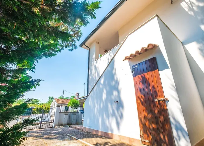 Сasa de vacaciones Pino 5 By Interhome *